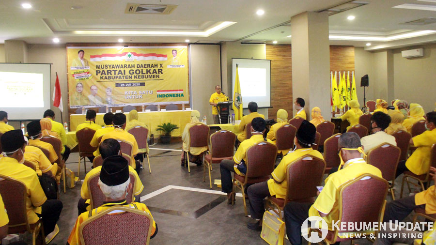 Ketua Panitia Musda Lulus Triparyadi menyampaikan laporan. (Foto: Padmo-KebumenUpdate)