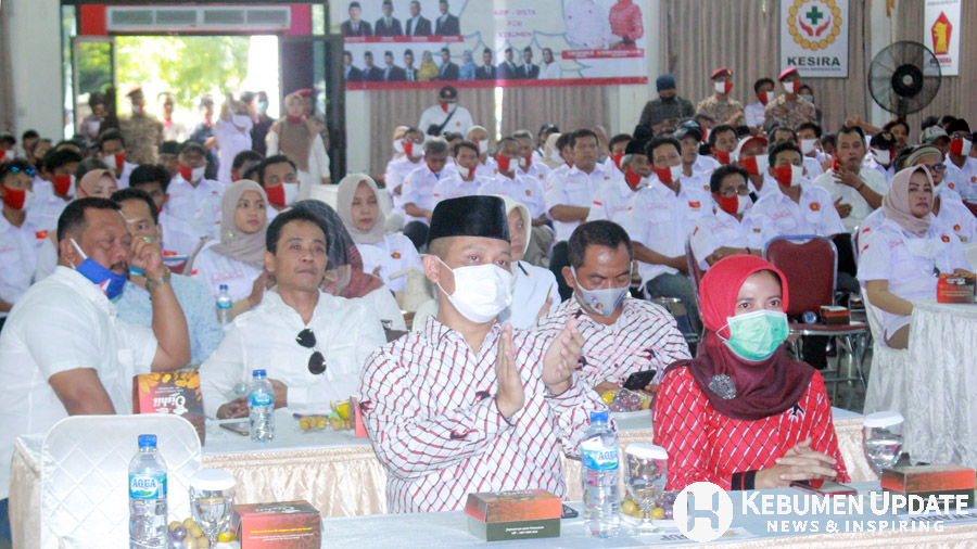 Arif-Rista menghadiri konsolidasi DPC Partai Gerindra. (Foto: Padmo-KebumenUpdate) 