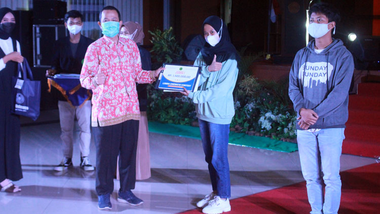Milad Stikes