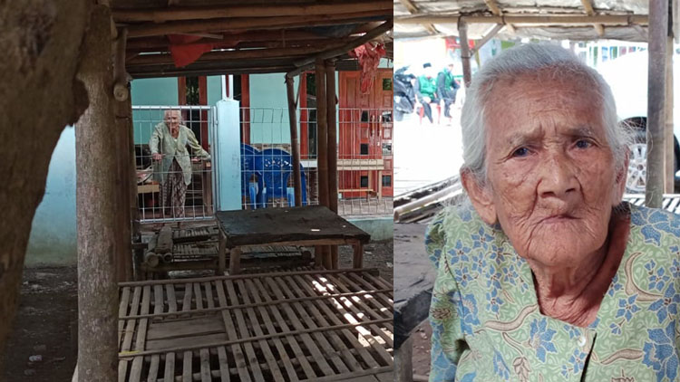 Mbah Sabirah berdiri di rumah yang berjejer dengan pasar di tanahnya. (Foto: Istimewa)