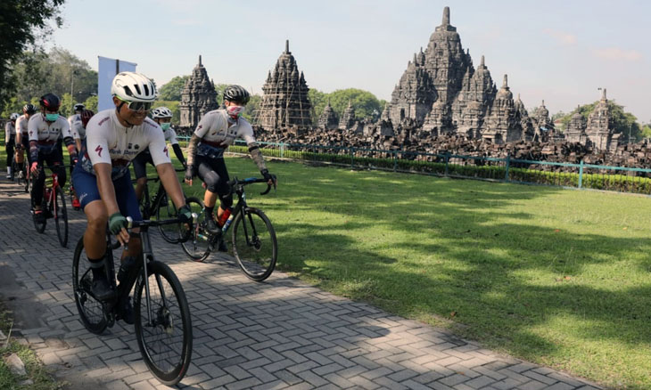 Tour de Borobudur