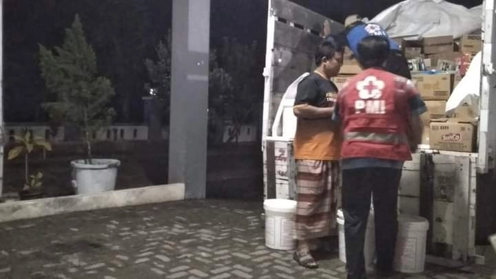 PMI Jateng Beri Bantuan Logistik ke PMI Kebumen
