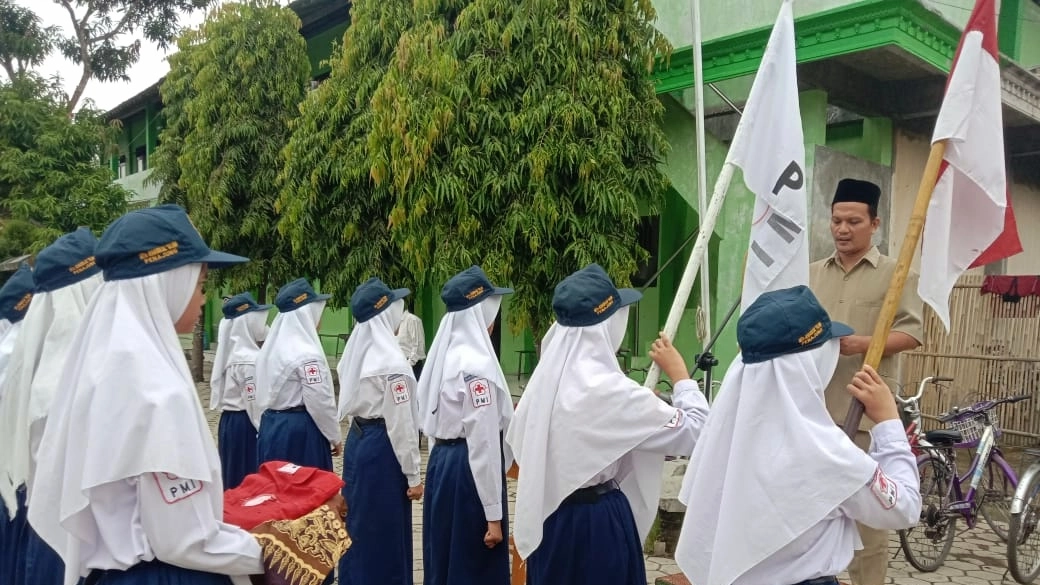 Pengurus PMR Madya Mts Khaudlul Ulum Penajung Masa Bakti 2022/2023 Resmi Dilantik