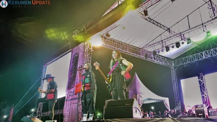 Band Kotak Sapa Penggemarnya di Gelaran KIE 2022