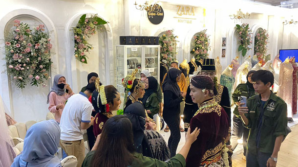 Mexolie Wedding Festival