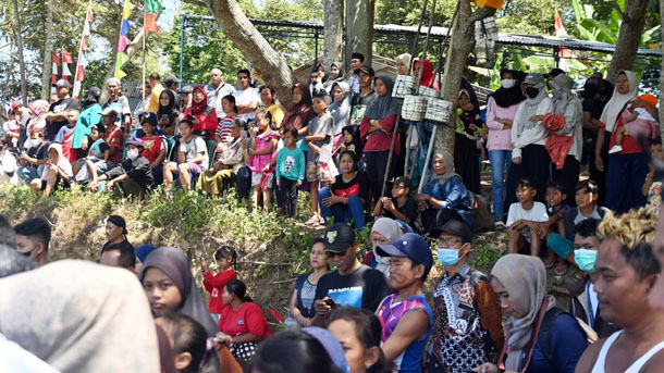 Rowo Suran Festival  