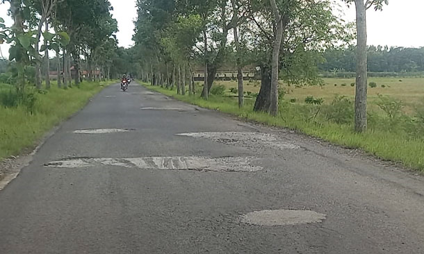 Jalan Rusak