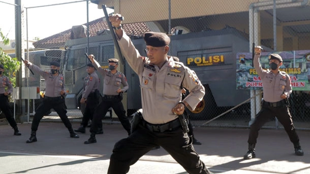 Beladiri Tongkat Polri