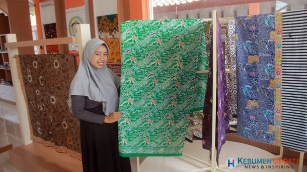 Desa Gemeksekti Berdayakan Pembatik
