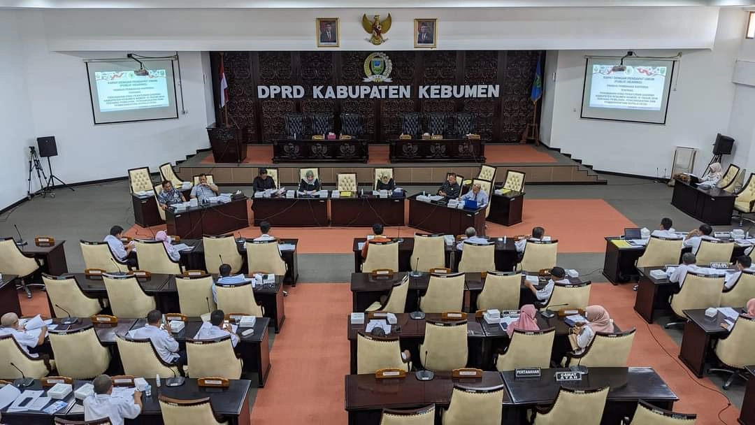 Pansus DPRD Kabupaten Kebumen Gelar Public Hearing terkait Perubahan Perda tentang Pemilihan Pengangkatan dan Pemberhentian Kepala Desa