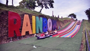 Rainbow Slide di Pitris Ocean View