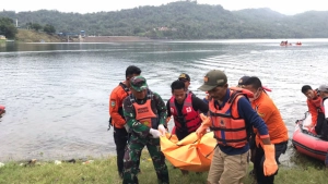 Pria tenggelam di Waduk Sempor