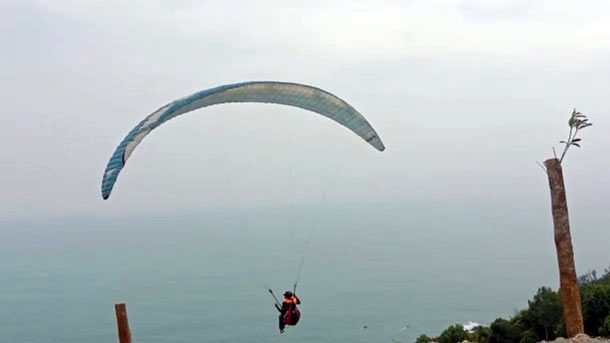 Permainan Paralayang