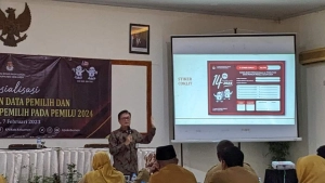 Jelang Pemilu 2024: Pantarlih Datangi Rumah Warga Lakukan Coklit