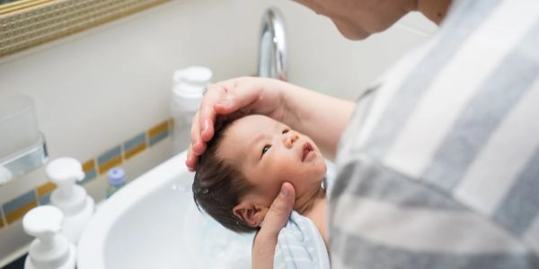 Adopsi Bayi
