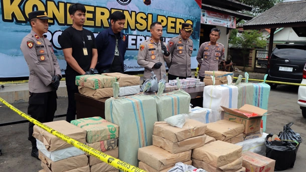 Sita Petasan, Polres Kebumen,