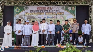 Smansatren Bersholawat: Penguatan Karakter di Kurikulum Merdeka dan Sambut Lustrum ke-4