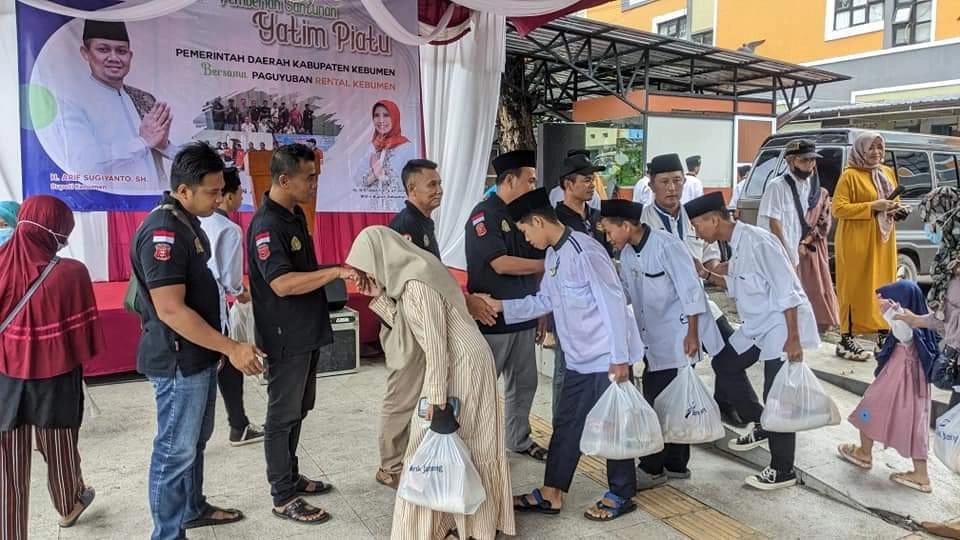Rutin Menggelar Kegiatan Sosial, Wabup Apresiasi Paguyuban Rental Kebumen
