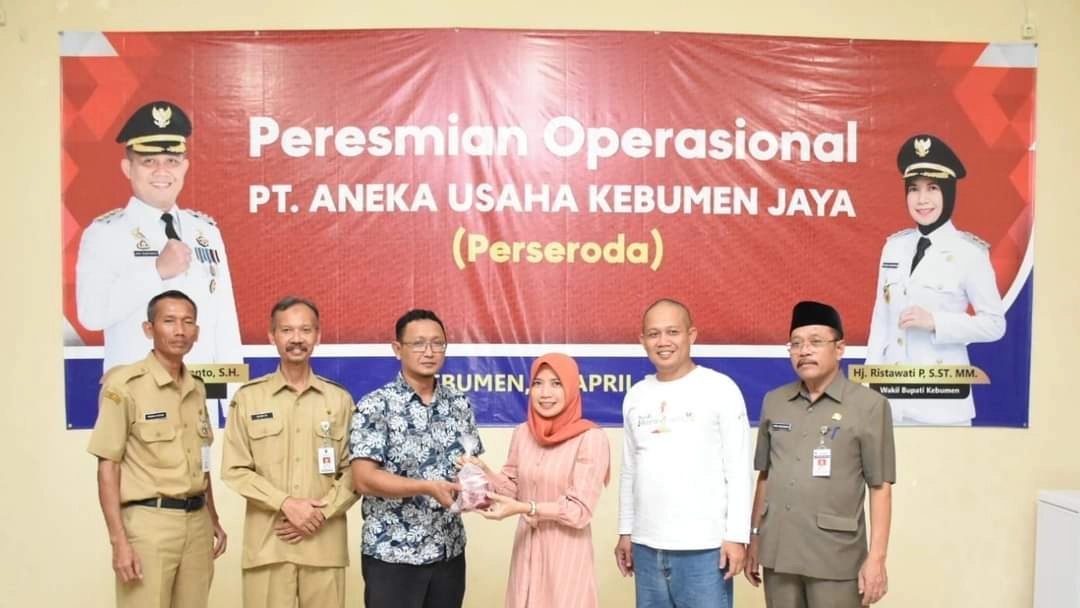 Sediakan Pangan Murah, Bupati Resmikan PT Aneka Usaha Kebumen Jaya