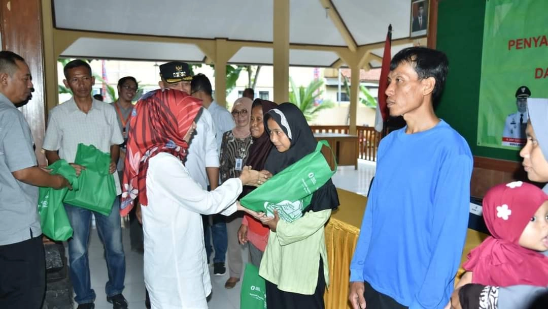 Tangani Stunting, Pemkab Kebumen Salurkan Bantuan CPP Daging dan Telur