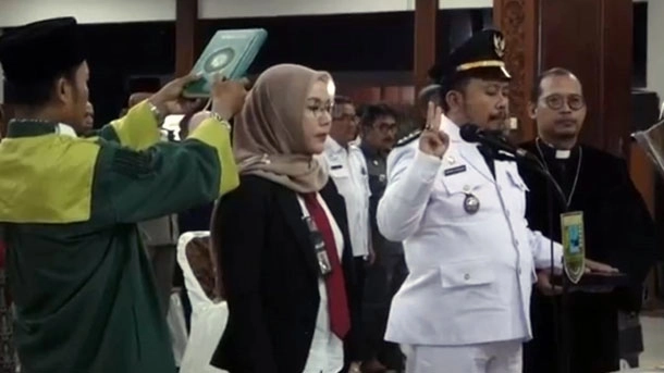 Bupati Kebumen Lantik Camat