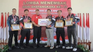 Regu Tembak Polres Kebumen Raih Juara 2 Peringati Hari Bhayangkara ke-77