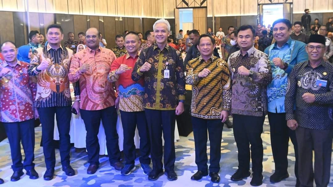 Ada Mendagri dan Gubernur Jateng pada Peringatan HUT APKASI ke-23 di Kebumen