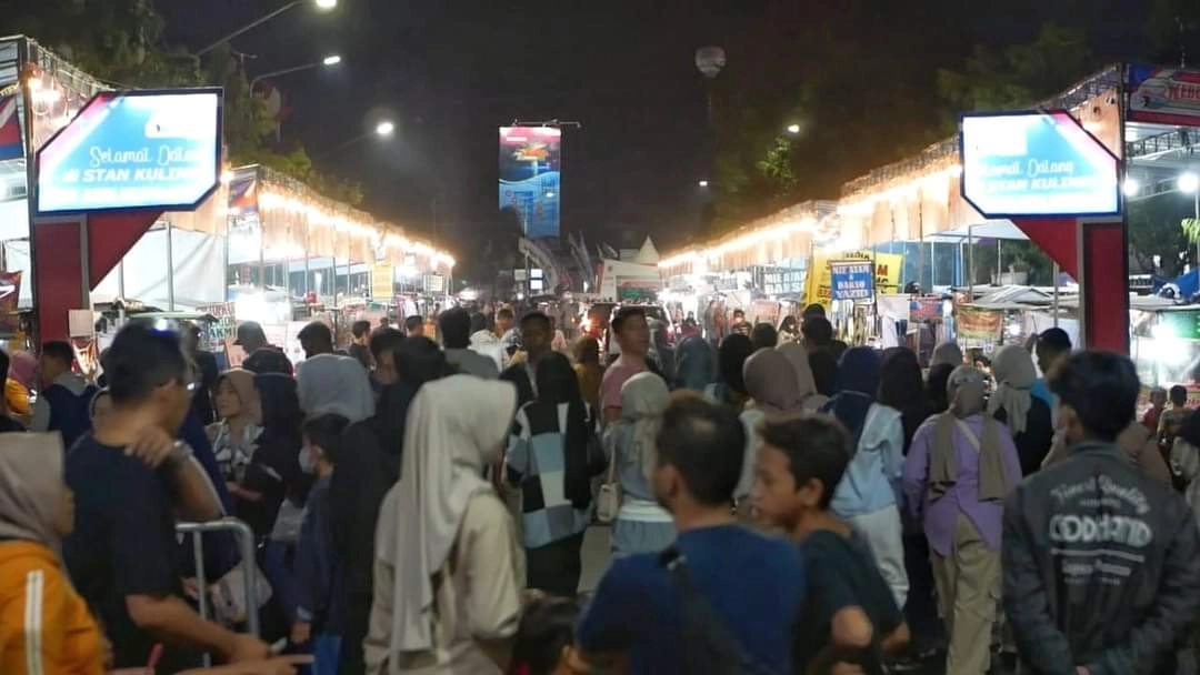 Di Balik Kisah Pedagang Kaki Lima Saat Event KIE, Seperti Ini Ceritanya