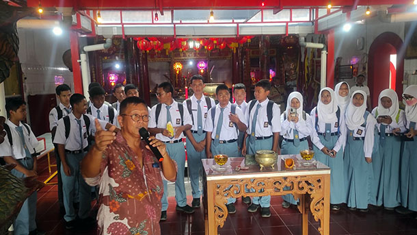 Kelenteng Kong Hwie Kiong