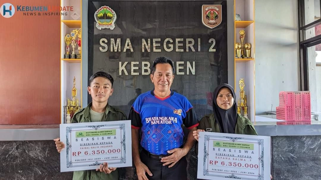 Wujud Sumbangsih pada Almamater, Alumni Gaspala SMAN 2 Kebumen Berikan Beasiswa