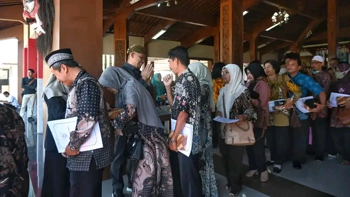 139 PNS yang Pensiun di Kebumen Mendapat Piagam Penghargaan, Tali Asih, dan