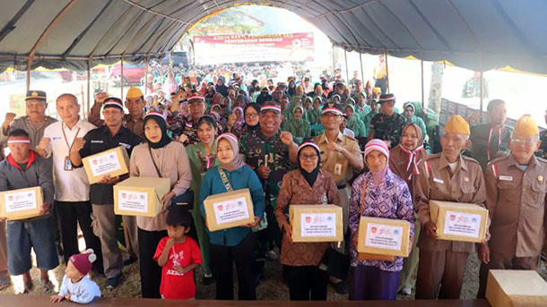 Kodim 0709 Kebumen Bersihkan Pantai