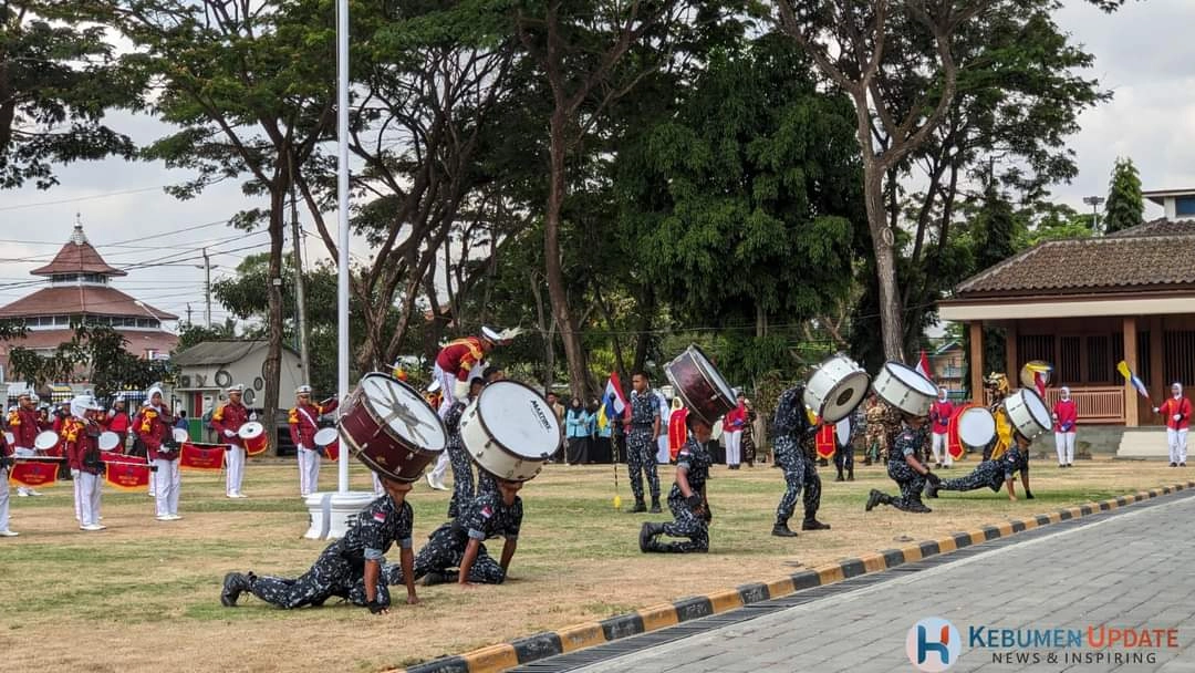Drumband Gita Taruna SMKN 1 Puring Warnai Peringatan Hari Sumpah Pemuda