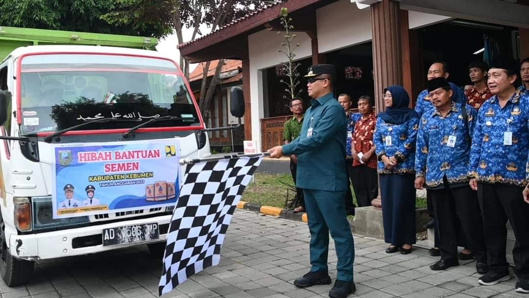 Bantuan Hibah Semen dari Pemkab Menyasar 373 Desa dan 1.654 RT/RW se-Kabupaten Kebumen
