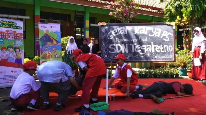 SDN 1 Tegalretno Pentaskan Drama tentang Kebencanaan