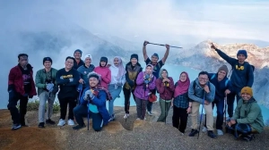 Ingin Lihat Api Biru Kawah Ijen? Ini Waktu Idealnya