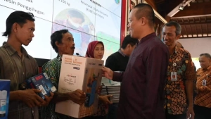 UMKM di Kebumen Terima Bantuan Alat Kewirausahaan, Ada Mesin Peracik Kopi Hingga Pengolah Gula