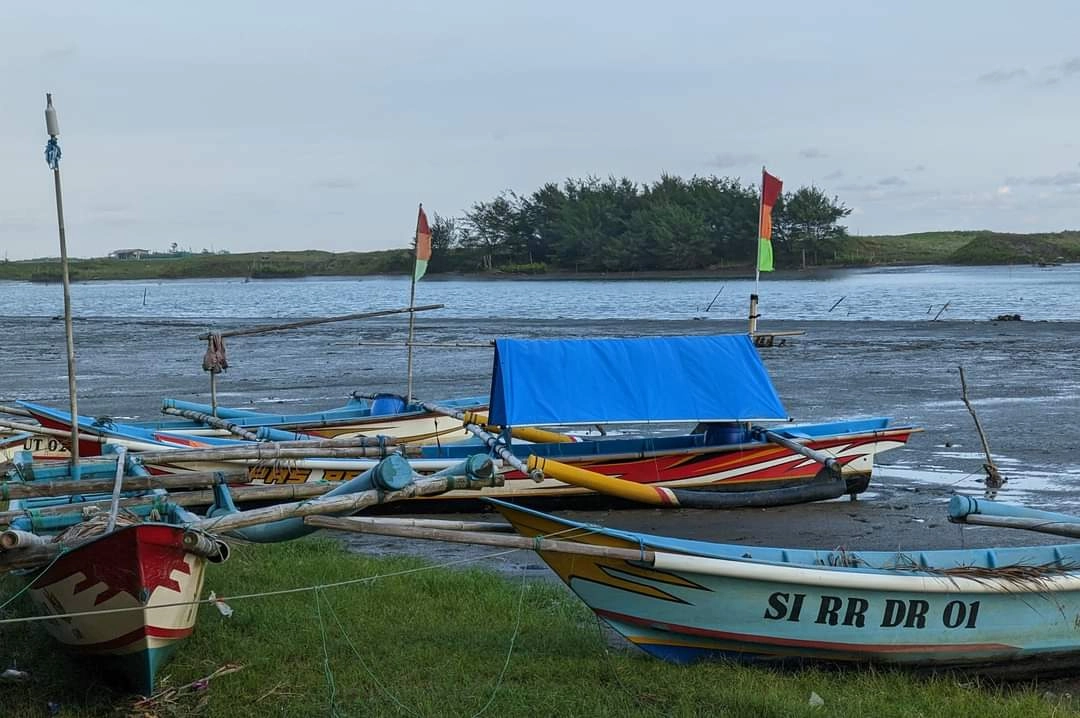 Pembebasan Retribusi bagi Nelayan sedang Diupayakan Bupati Kebumen