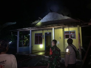 Korsleting, Rumah di Desa Tegalsari Adimulyo Terbakar