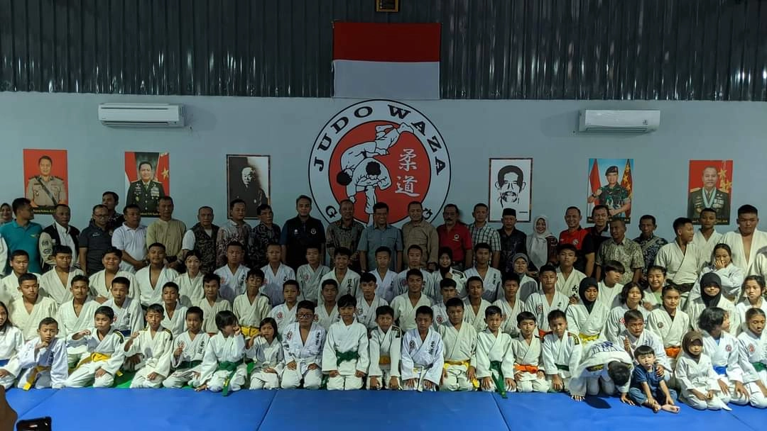 Kepala Basarnas Marsdya TNI Kusworo Resmikan Dojo Judo Waza Gombong
