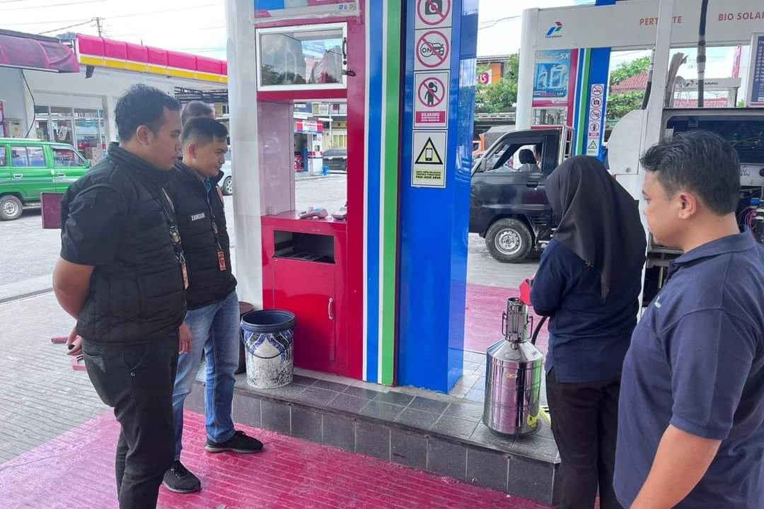 Pastikan Tak Curang, Sat Reskrim Polres Kebumen Cek Stok dan Takaran BBM Sejumlah SPBU di Kota Kebumen
