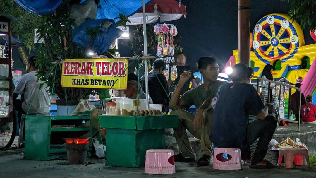 Pedagang Asongan yang Berjualan di Alun-alun Kebumen Dibatasi Hanya 10 Hari