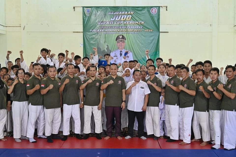 Kursi Ketua PJSI Kebumen Resmi Dijabat Bupati Arif Sugiyanto
