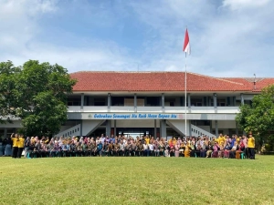 Bertepatan Hardiknas, SMAN 2 Kebumen Gelar Mamafest dan Temu Kangen