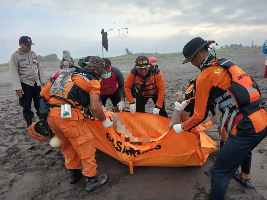 Mandi di Laut, Warga Purworejo Ditemukan Meninggal di Pantai Tlogodepok Mirit