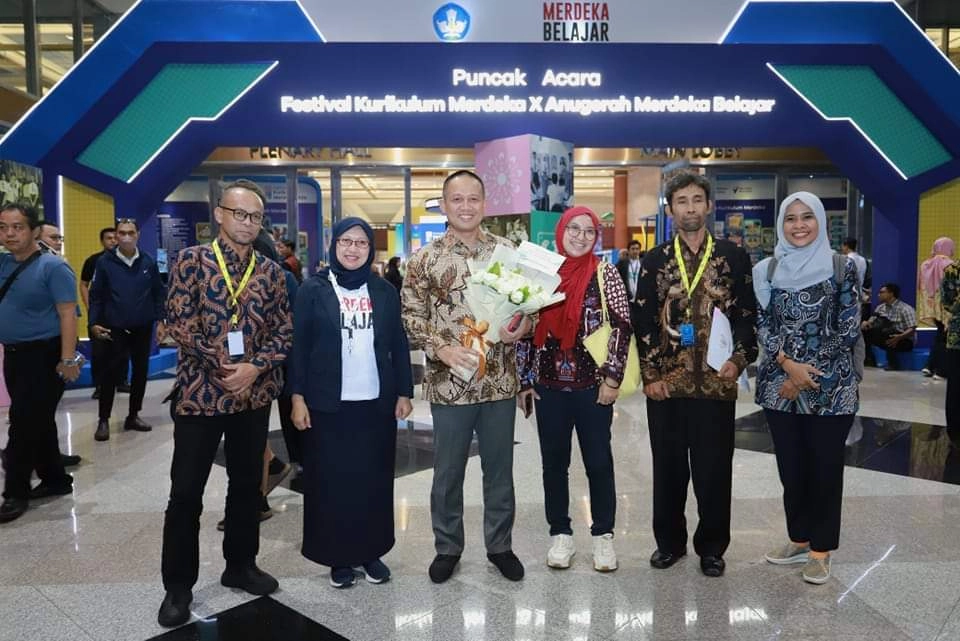Pemkab Kebumen Raih Anugerah Merdeka Belajar 2024 Kategori Transformasi SDM Pendidikan