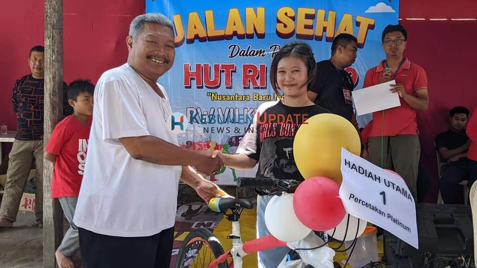 Jalan Sehat RW 7 Kelurahan Kebumen, Semua Peserta dapat Door Prize