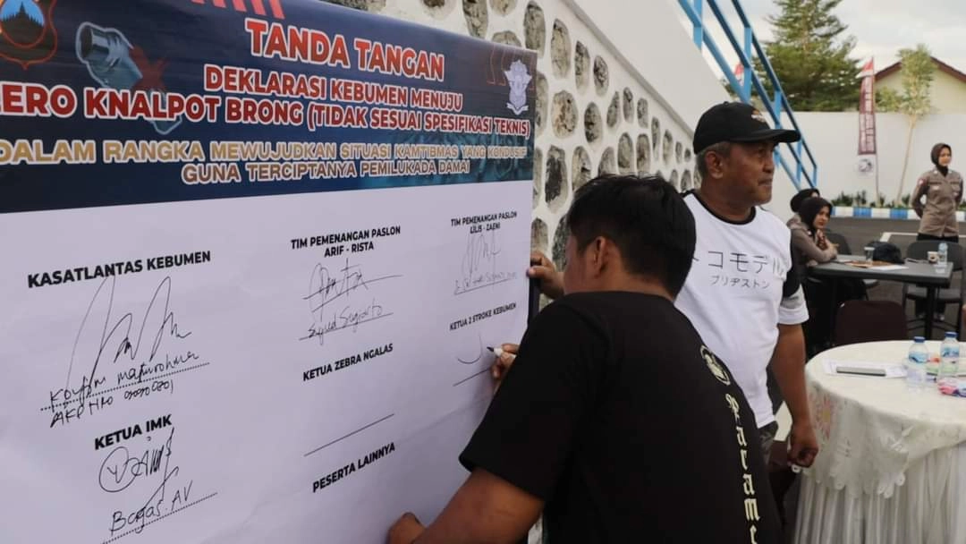 Deklarasi Zero Knalpot Brong Diikuti Kedua Tim Pemenangan Pilkada Kebumen