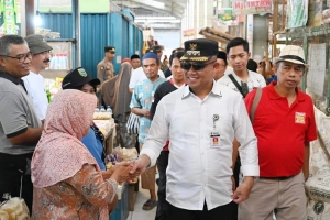 Pasar Kutowinangun Jadi Sasaran Gerakan ASN Berbelanja