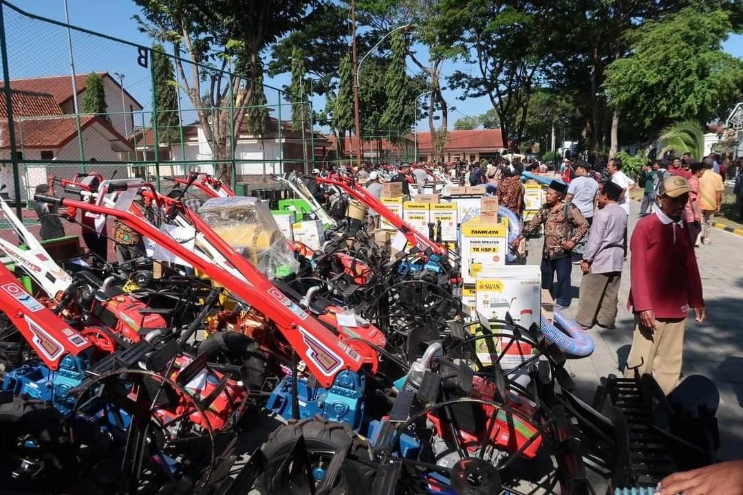 Hibah Alsintan Diberikan untuk 62 Gapoktan, Jenisnya Beragam